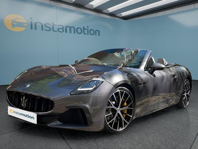 Grau Gebraucht 2025 Maserati GranCabrio Cabrio | 214.249 € (Teuer) - Bild 1/4