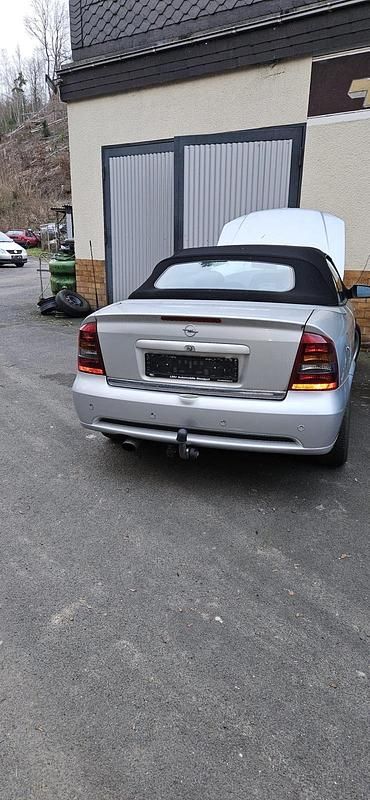 Silber Gebraucht 2001 Opel Astra Cabriolet Cabrio | 2.500 € (Fairer Preis) - Bild 1/4
