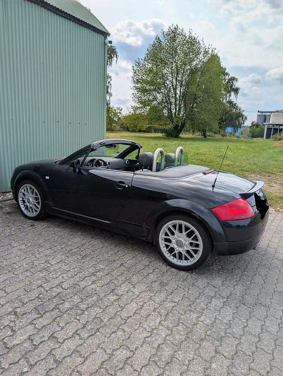 Schwarz Gebraucht 2002 Audi TT Roadster Sport Cabrio | 3.050 € (Superpreis) - Bild 1/4