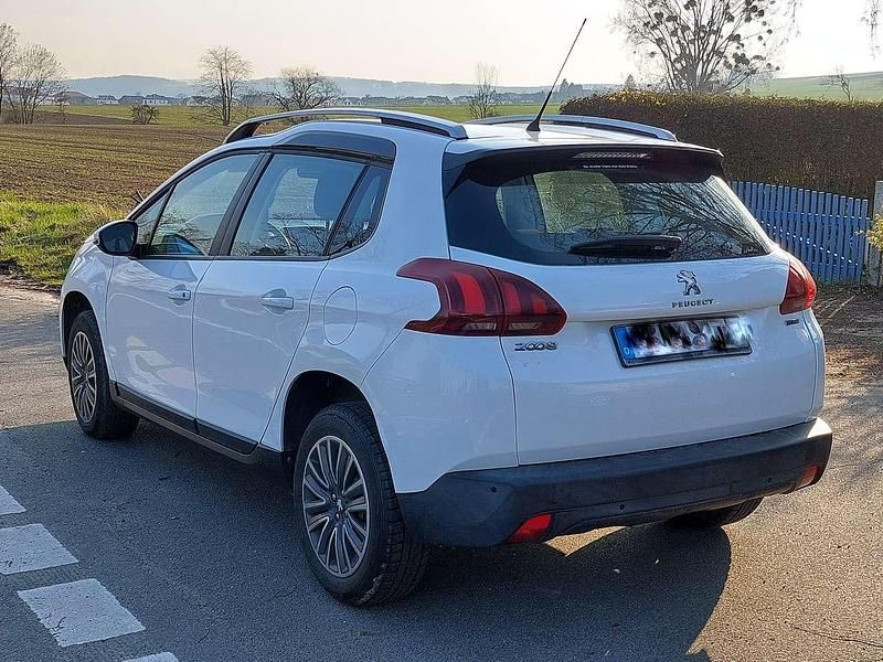 Gebraucht Peugeot 2008 110 PS (80 kW) 2016 Weiß SUV