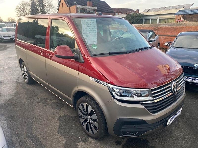 Fortanarot metallic Gebraucht 2022 VW Multivan Comfortline Van | 46.950 € (Etwas zu teuer) - Bild 1/4