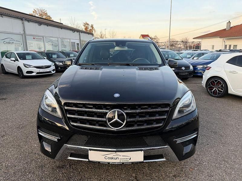 Gebraucht Mercedes ML350 258 PS (189 kW) 2014 Schwarz SUV