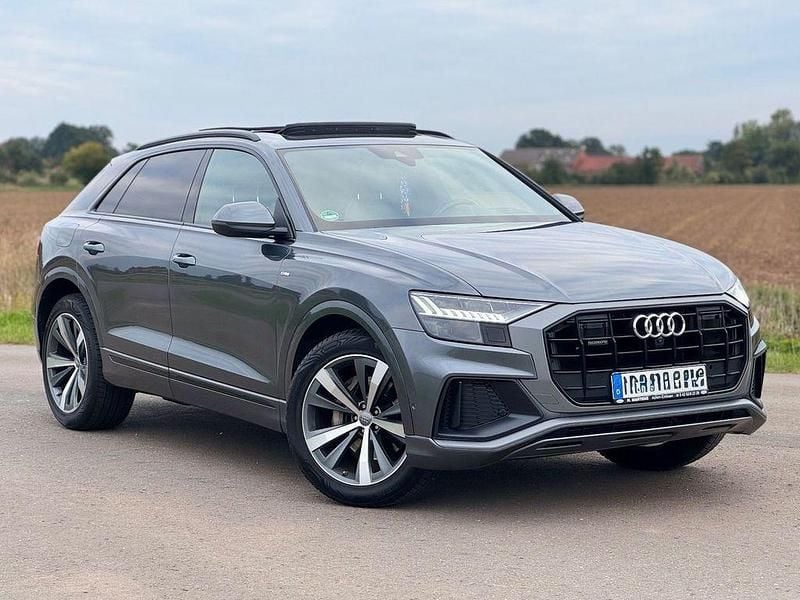 Daytonagrau Gebraucht 2019 Audi Q8 S-Line SUV | 43.499 € (Fairer Preis) - Bild 1/4