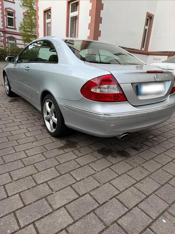 Gebraucht Mercedes CLK280 231 PS (169 kW) 2006 Silber Coupé