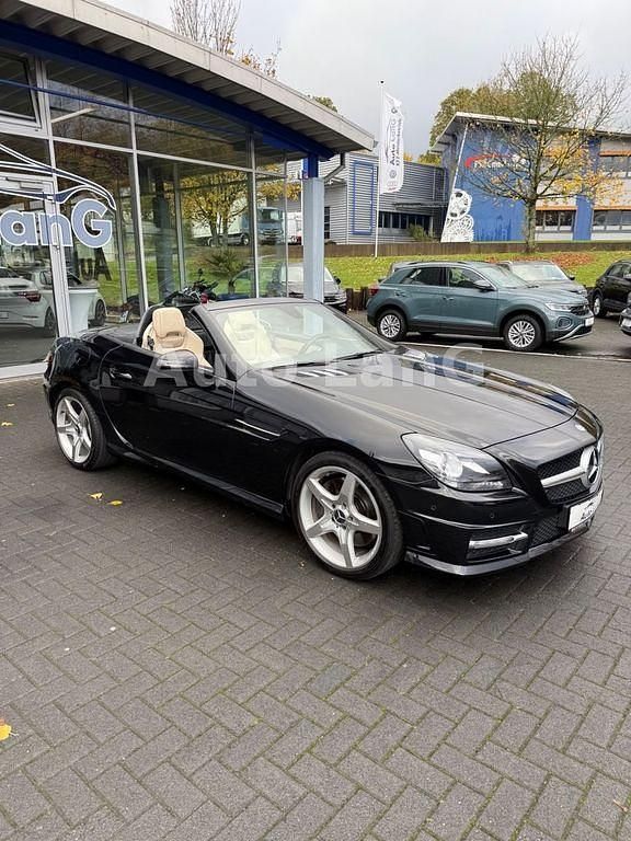 Obsidianschwarz Gebraucht 2012 Mercedes SLK250 Cabrio | 18.950 € (Fairer Preis) - Bild 1/4