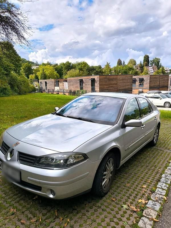 Silber Gebraucht 2025 Renault Laguna Limousine | 2.800 € - Bild 1/4