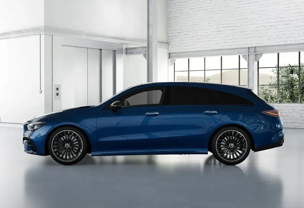 Gebraucht Mercedes CLA250 AMG 224 PS (164 kW) 2025 Metalliclack spektralblau Coupé