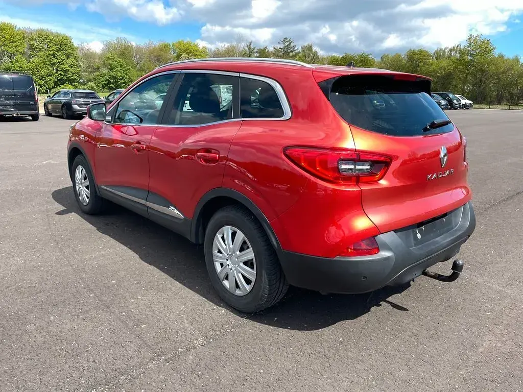 Używany Renault Kadjar Experience 131 KM (96 kW) 2015 Czerwony SUV