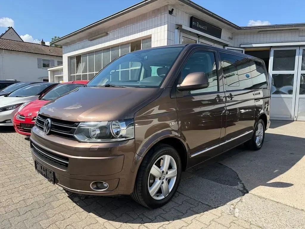 Gebraucht VW Multivan Highline 179 PS (131 kW) 2010 Braun Van / Kleinbus