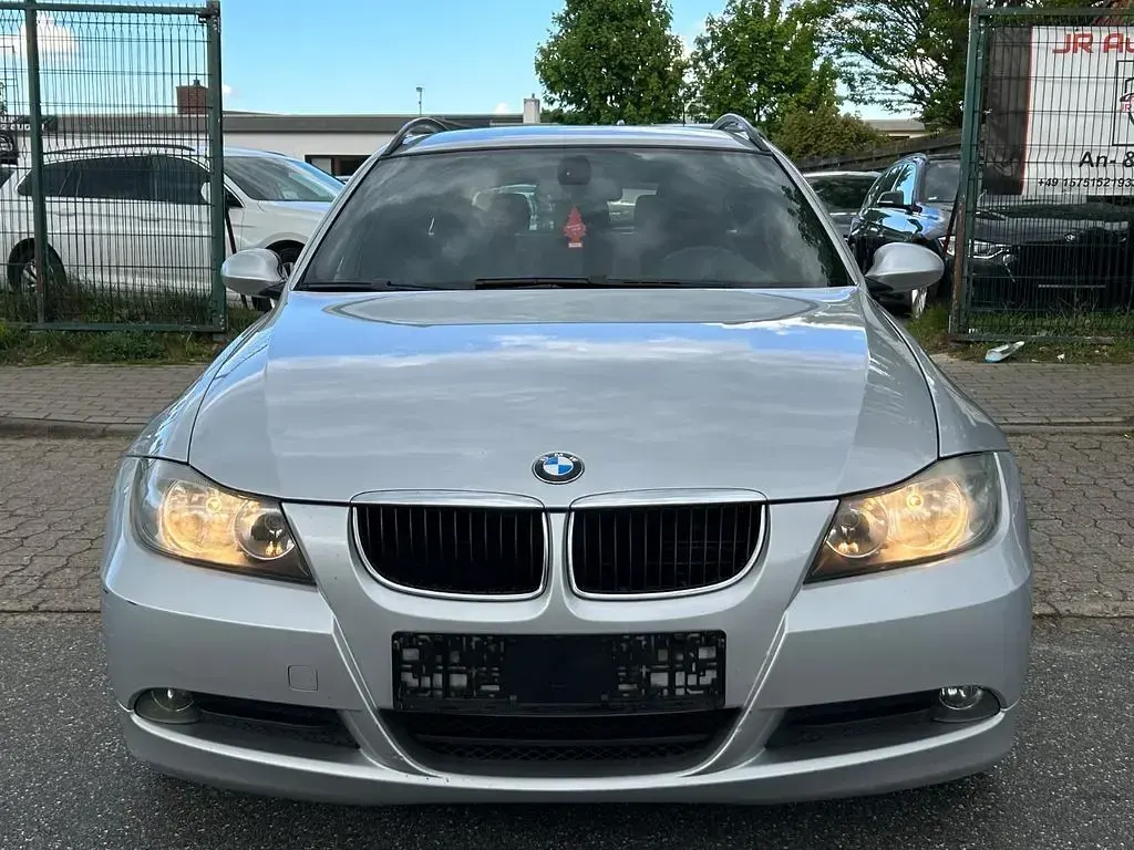 Gebraucht BMW 318 Advantage 143 PS (105 kW) 2008 Silber Kombi