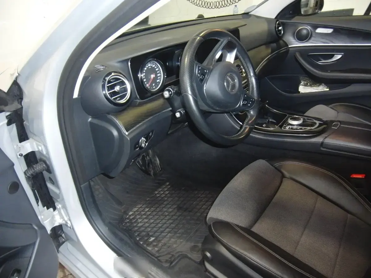 Second-hand Mercedes E200 184 CP (135 kW) 2017 Break