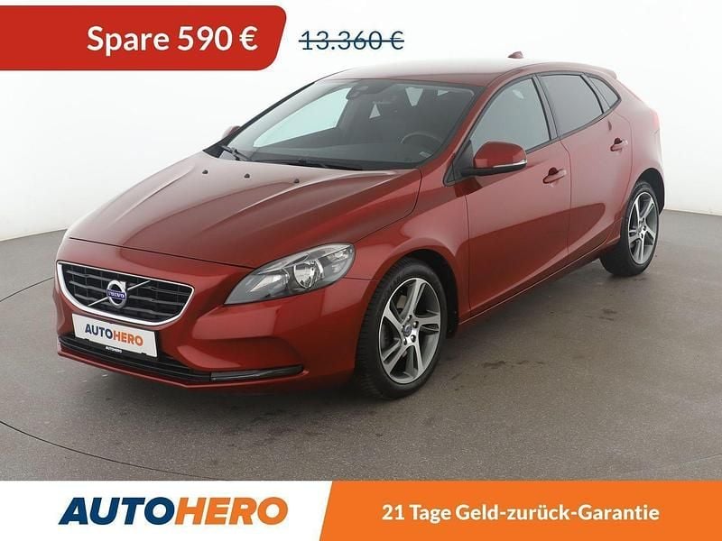 Rot Gebraucht 2015 Volvo V40 You! Kombi | 12.770 € (Fairer Preis) - Bild 1/3