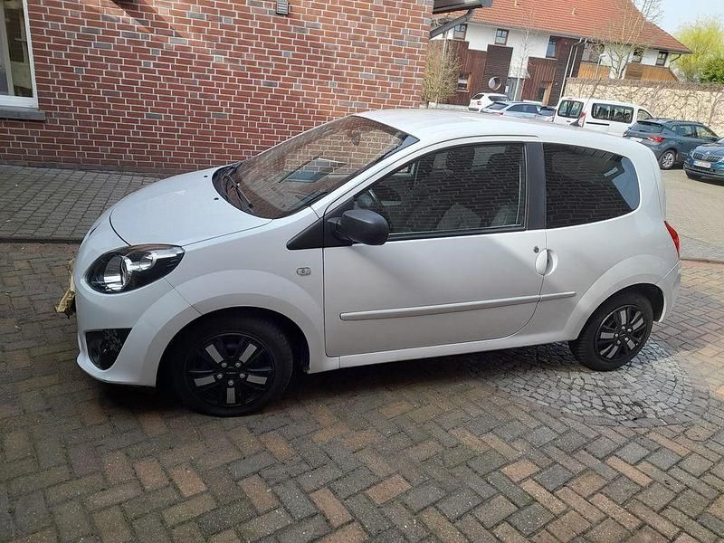 Gebraucht Renault Twingo Night&Day 75 PS (55 kW) 2009 Weiß Kleinwagen