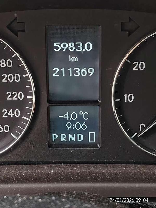 Gebraucht Mercedes C180 143 PS (105 kW) 2006 Grau Coupé