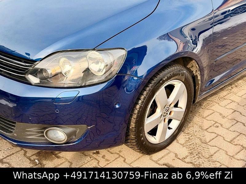 Gebraucht VW Golf VI Team 105 PS (77 kW) 2011 Blau Kleinwagen