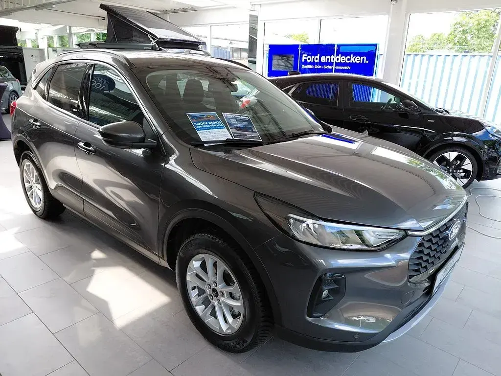 Neu Ford Kuga Titanium 152 PS (111 kW) 2026 Grau SUV