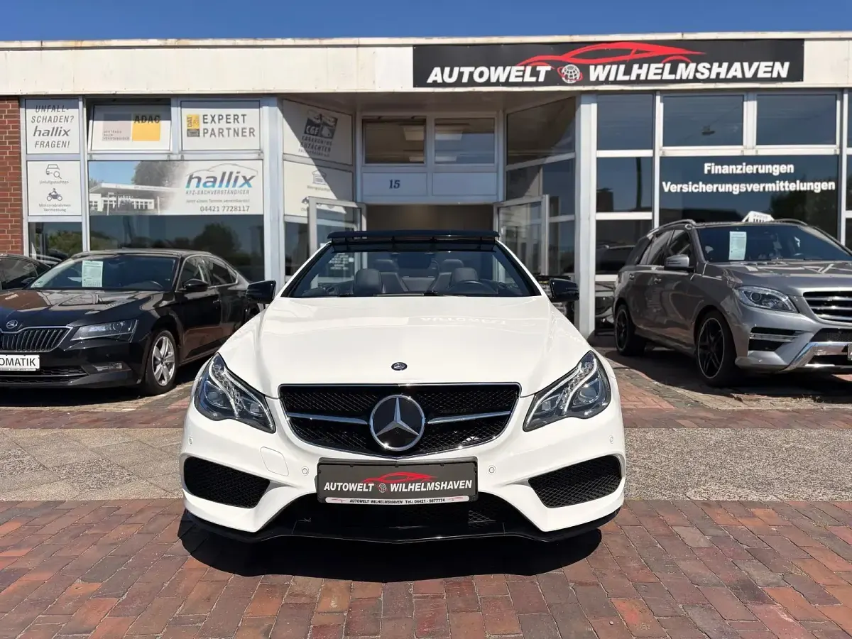 Gebraucht Mercedes E250 AMG 211 PS (155 kW) 2015 Weiß Cabrio