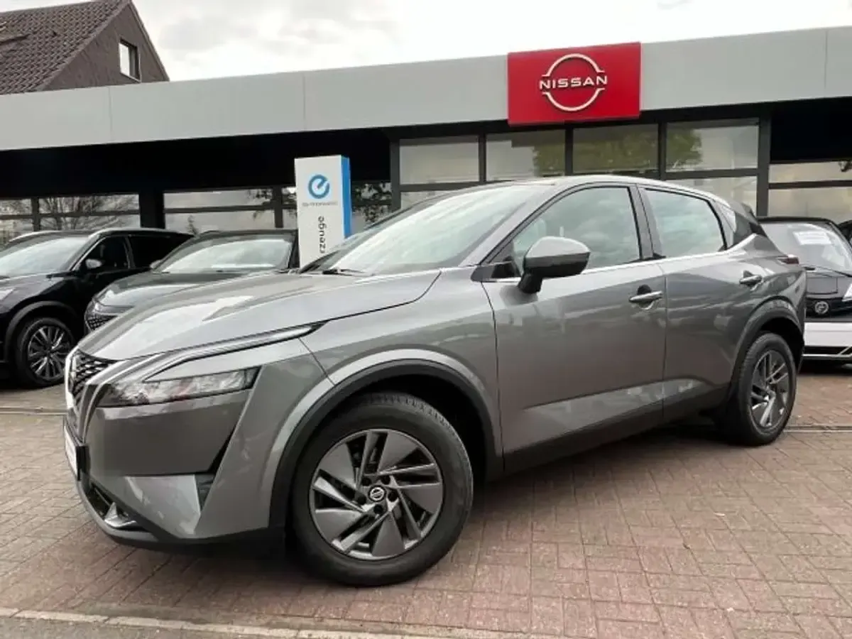 Gebraucht Nissan Qashqai Acenta 140 PS (102 kW) 2022 Grau SUV