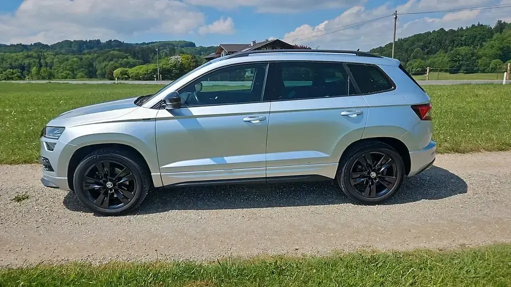 Gebraucht Skoda Karoq SportLine 150 PS (110 kW) 2020 Silber SUV
