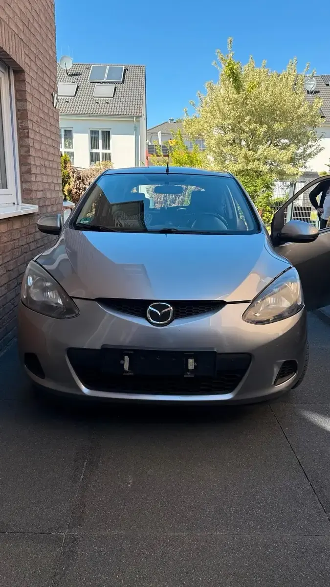 Usata Mazda 2 85 CV (62 kW) 2010 Grigio Utilitaria