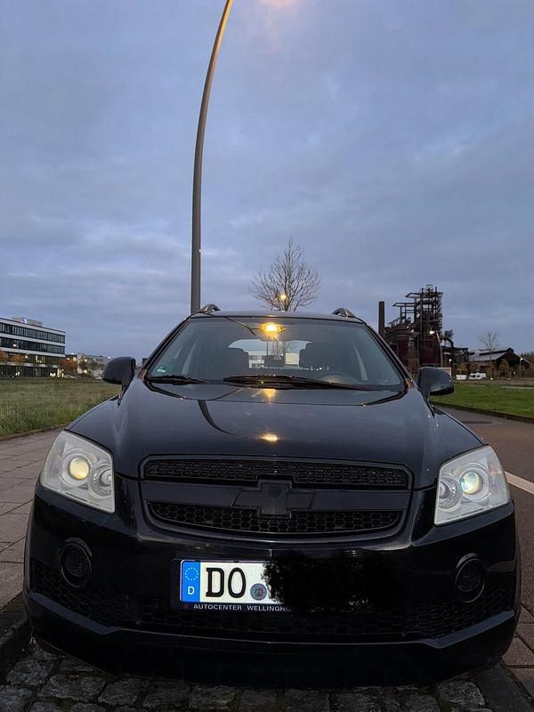 Schwarz Gebraucht 2006 Chevrolet Captiva SUV | 6.000 € (Teuer) - Bild 1/4