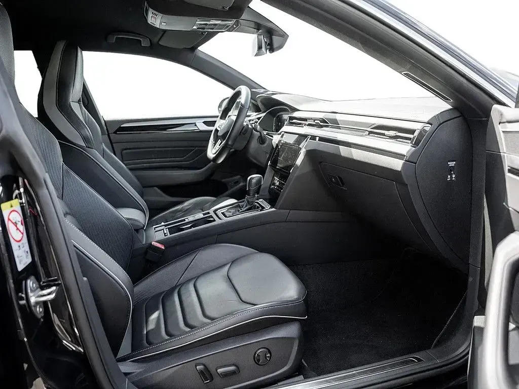 Gebraucht VW Arteon R-line 200 PS (147 kW) 2023 Schwarz Limousine