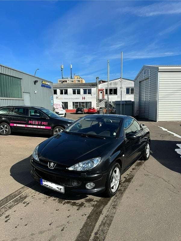 Schwarz Gebraucht 2005 Peugeot 206 CC Platinum Cabrio | 900 € (Superpreis) - Bild 1/3