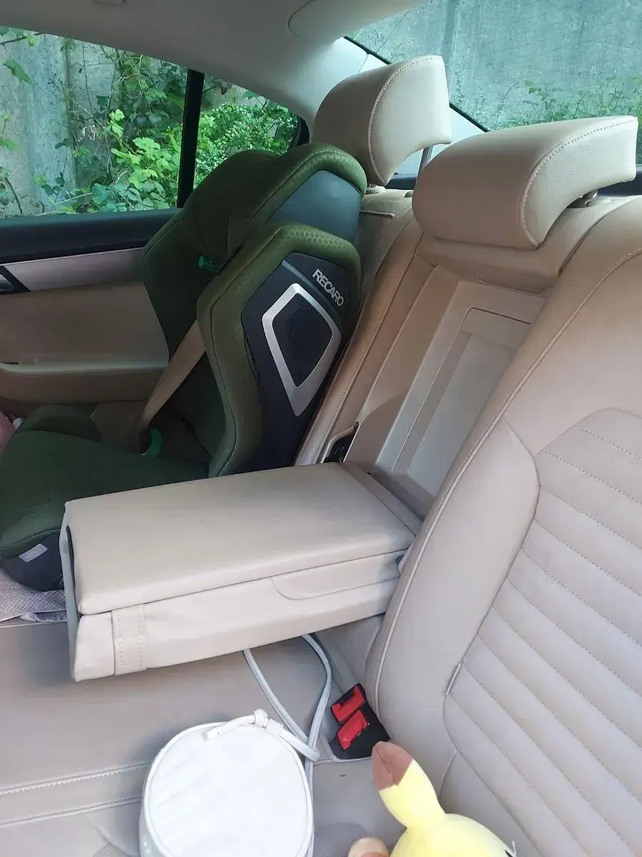 Gebraucht VW Passat Highline 140 PS (102 kW) 2012 Blau Limousine