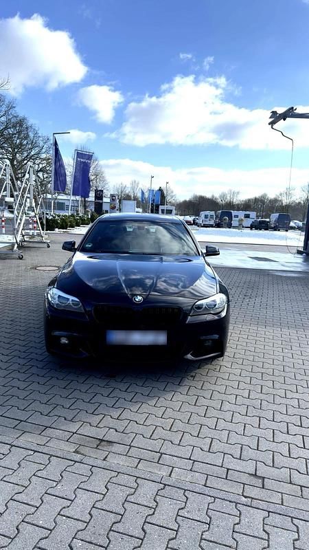 Gebraucht BMW 520 M Sport 184 PS (135 kW) 2014 Schwarz Limousine