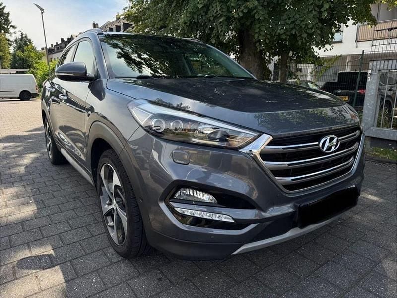 Gebraucht Hyundai Tucson Style 177 PS (130 kW) 2018 Braun SUV