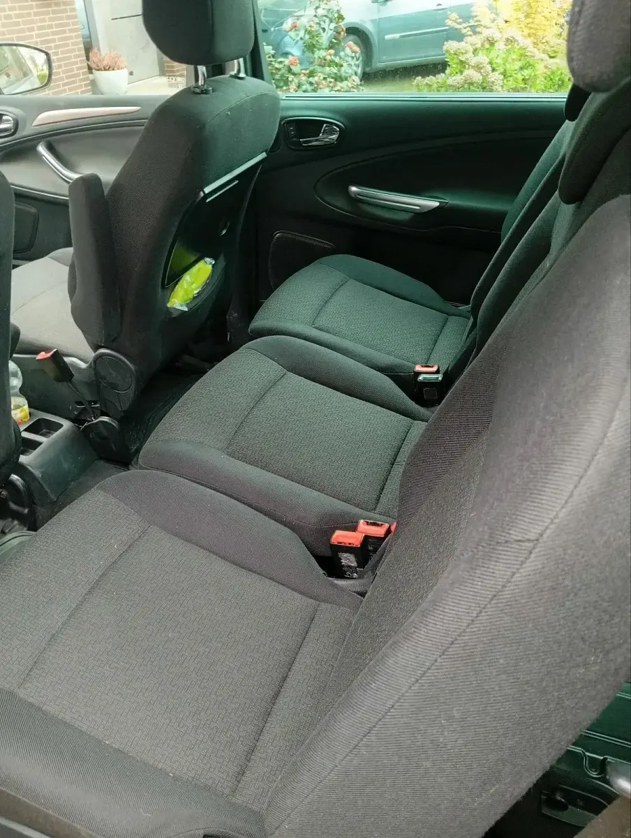 Gebraucht Ford Galaxy 140 PS (102 kW) 2007 Silber Van / Kleinbus