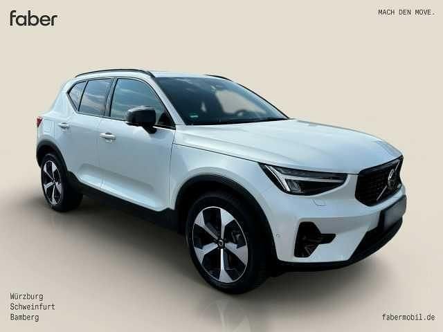 Gebraucht Volvo XC40 Plus 197 PS (144 kW) 2024 Crystal white SUV