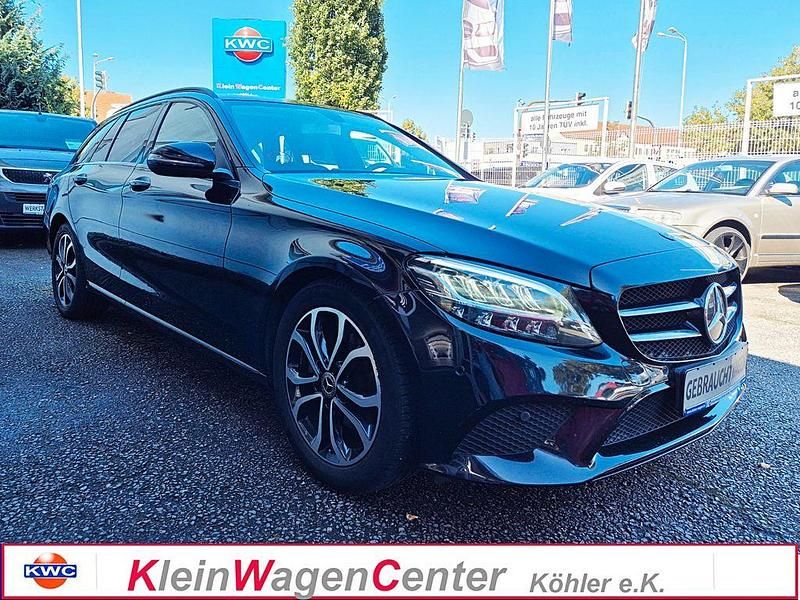 Schwarz Gebraucht 2018 Mercedes C220 Avantgarde Kombi | 18.890 € (Fairer Preis) - Bild 1/3