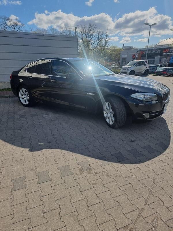 Schwarz Gebraucht 2013 BMW 525 Limousine | 13.550 € (Fairer Preis) - Bild 1/4