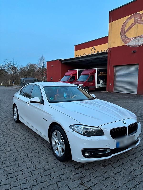 Gebraucht BMW 530 258 PS (189 kW) 2014 Weiß Limousine