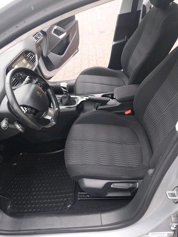 Gebraucht Peugeot 308 Business-Line 120 PS (88 kW) 2015 Silber Kombi