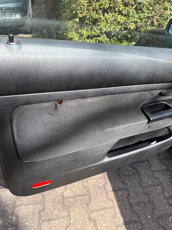 Gebraucht VW Golf IV Basis 116 PS (85 kW) 2001 Schwarz Kleinwagen