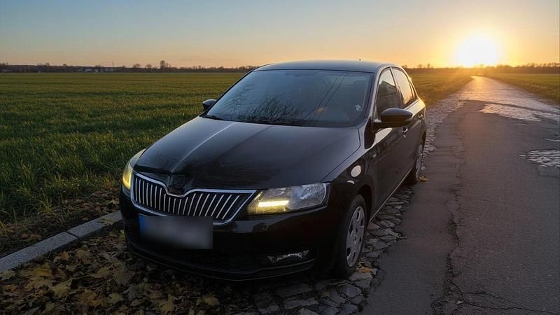 Schwarz Gebraucht 2017 Skoda Rapid Limousine | 9.200 € - Bild 1/4