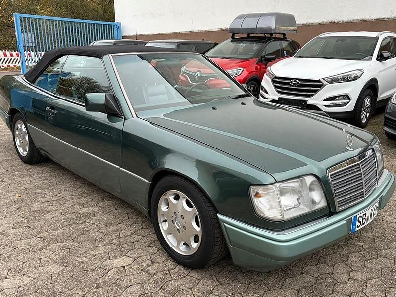 Gebraucht Mercedes E320 220 PS (161 kW) 1994 Grün Cabrio