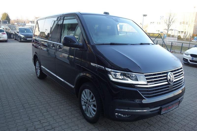 Gebraucht VW Caravelle Highline 199 PS (146 kW) 2020 Schwarz Van / Kleinbus