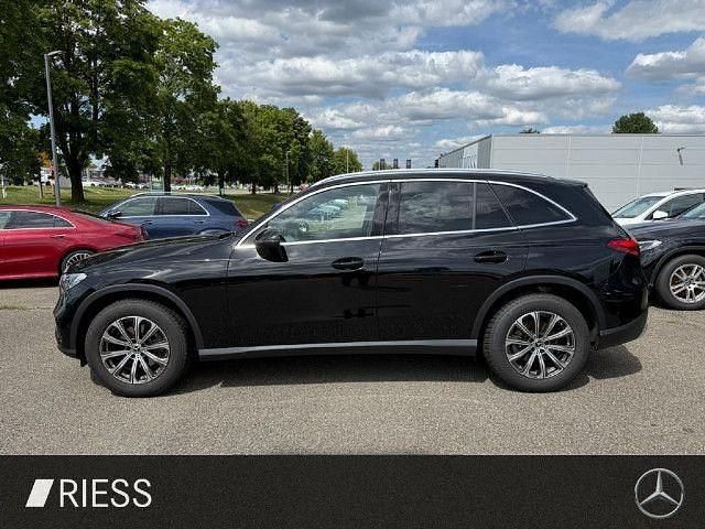 Schwarz Gebraucht 2025 Mercedes GLC200 Avantgarde SUV | 48.980 € (Guter Preis) - Bild 1/4