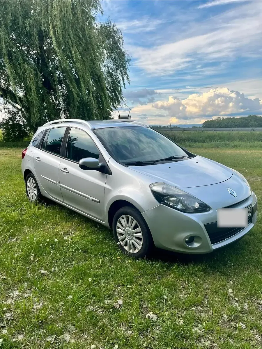 Gebraucht Renault Clio II 2010 Silber Limousine