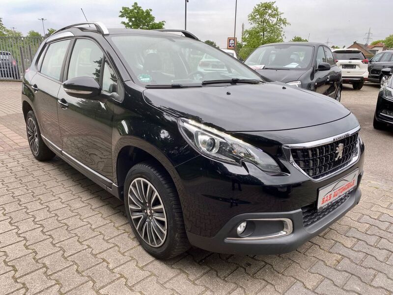 Lackierung schwarz perla nera/ Gebraucht 2017 Peugeot 2008 Active SUV | 8.000 € (Fairer Preis) - Bild 1/4
