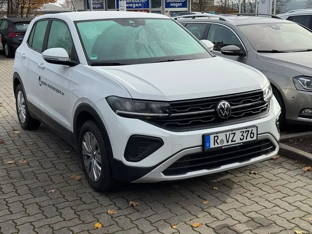Gebraucht VW T-Cross Basis 95 PS (69 kW) 2025 Ascotgrau SUV
