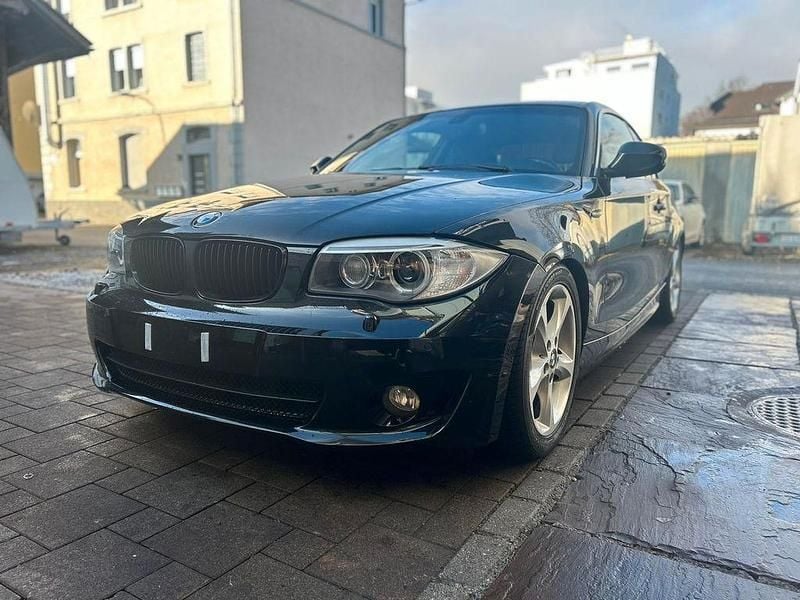 Gebraucht BMW 125 218 PS (160 kW) 2011 Schwarz Kleinwagen