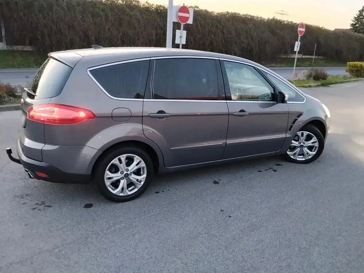 Second-hand Ford S-MAX Titanium 200 CP (147 kW) 2012 Maro Monovolum
