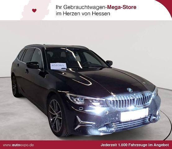 Schwarz Gebraucht 2020 BMW 320 Luxury Line Kombi | 21.489 € (Superpreis) - Bild 1/4