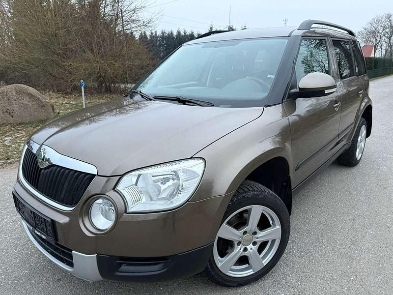 Matobraun metallic Gebraucht 2011 Skoda Yeti Plus Edition SUV | 5.900 € (Fairer Preis) - Bild 1/4