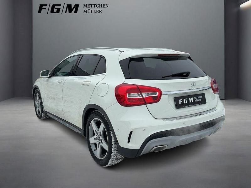 Gebraucht Mercedes GLA200 AMG line 156 PS (114 kW) 2016 Weiß SUV