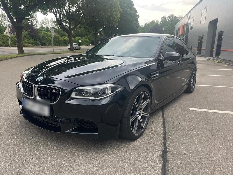 Schwarz Gebraucht 2015 BMW M5 Competition Edition Limousine | 42.999 € (Fairer Preis) - Bild 1/4